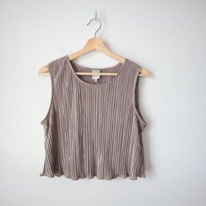 Naif Accordion Pleat Top | S